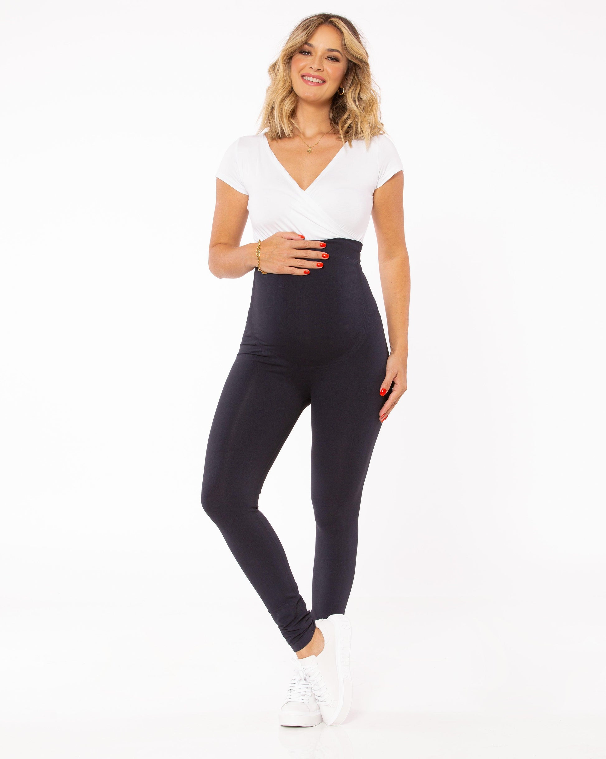BLACK MATERNITY SEAMLESS LEGGING WITH BELLY SUPPORT - AJ MATERNITY CLOTHING